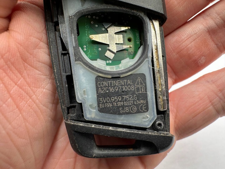 фото №7, Ключ ключ pilot keyless skoda kodiaq 3v0959752g