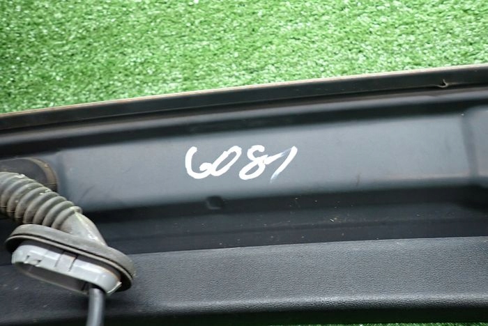 фото №9, Hyundai i30 i универсал 07-12 крышка задняя зад