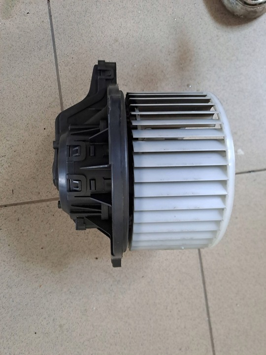фото №2, Kia ceed ii вентилятор повітропровід повітродувка f00s3b2474 1.4 b