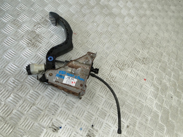 фото №1, Педаль сцепления skoda citigo 1s 1s0 1s1721059d