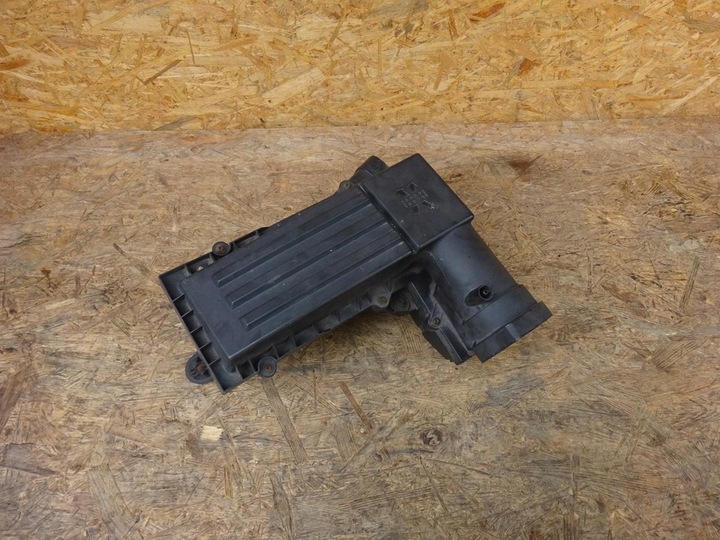 фото №10, Audi a3 8p рестайлінг golf vi 2.0 tdi корпус фільтра повітря 3c0129607as