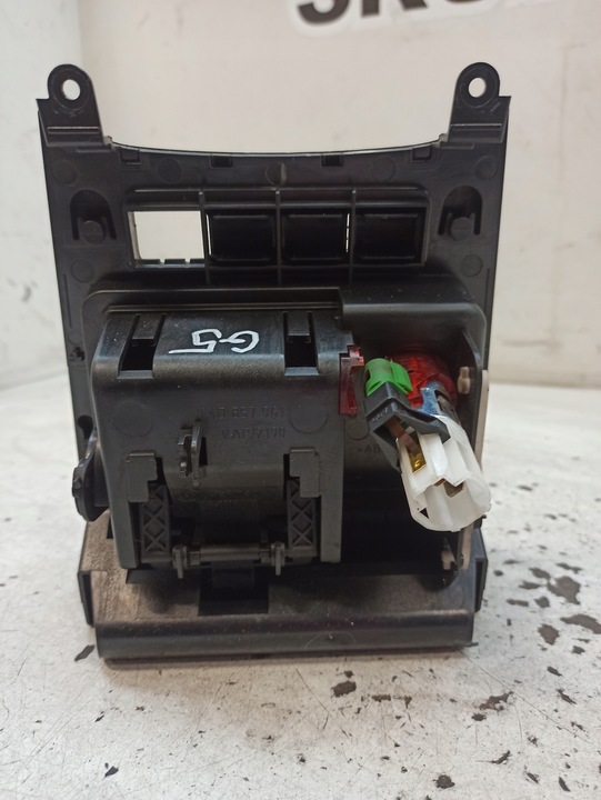 фото №5, Volkswagen golf v попільничка 1k0863475c