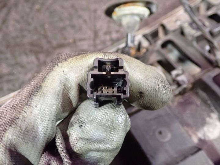 фото №7, Renault megane ii hb 3d 02-06 планка задньої кришки tea19