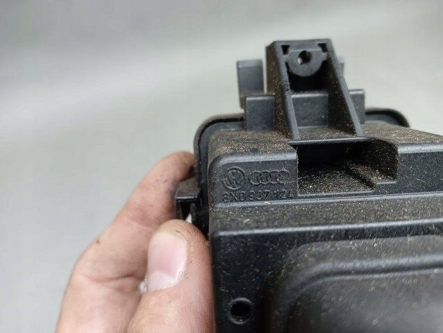 фото №11, Корпус запобіжників audi a1 8x0937124