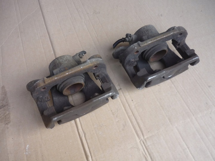 фото №8, Затискачі + jarzma перед bmw 1 e87 e81 284mm 54/22 перевірені справні