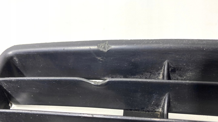 фото №15, Решётка бампера audi a4 b5 рестайлинг 8d0807683