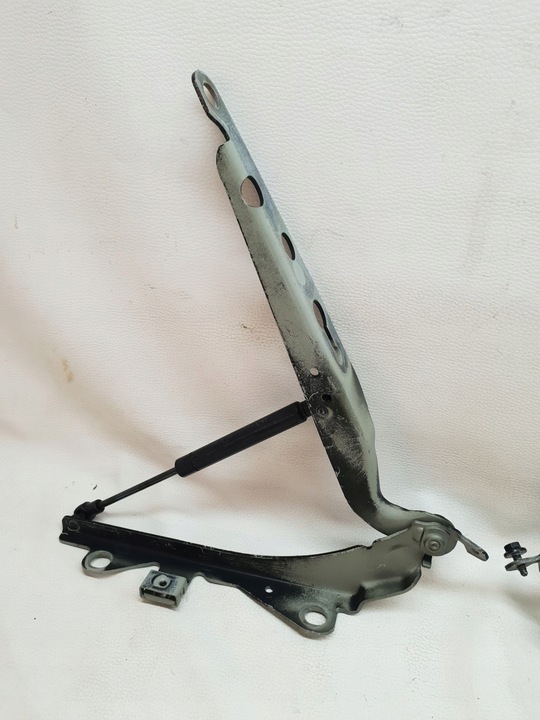 фото №5, Volvo s60 i 00-10 петля петлі капота перед