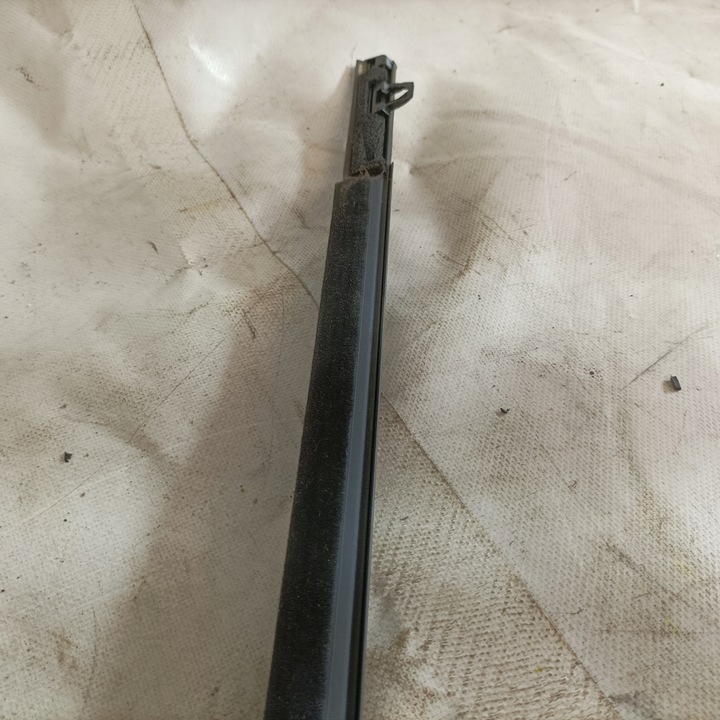 фото №11, Mazda 3 19- планка дверь правые перед хром usa