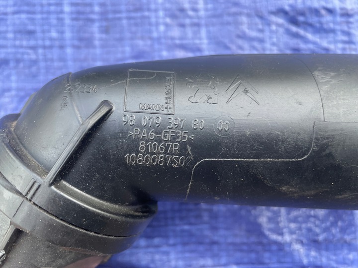 фото №5, Peugeot 308 t9 шланг воздуха 1.2 thp