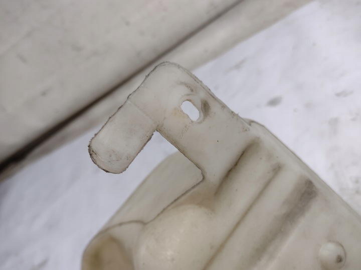 фото №8, Бак склоомивача dodge grand caravan iv 4 4717827ac