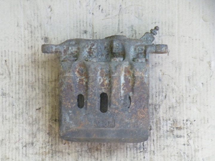 фото №6, Lexus is200 is 200 суппорт тормозной правый переднее перед