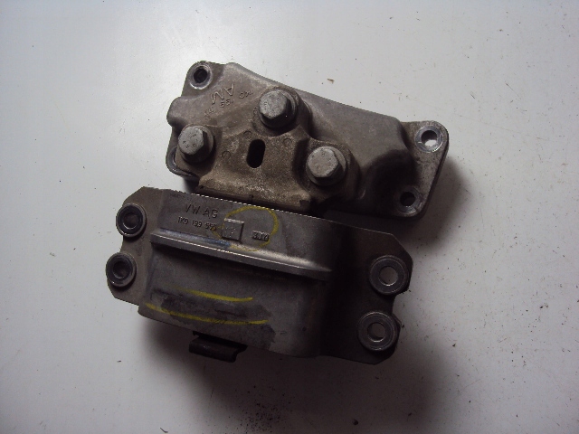 фото №1, Подушка двигателя vw beetle 5c 2.0 tdi 10-