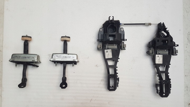 фото №1, Обмежувач двері перед кріплення ручка evoque 3d