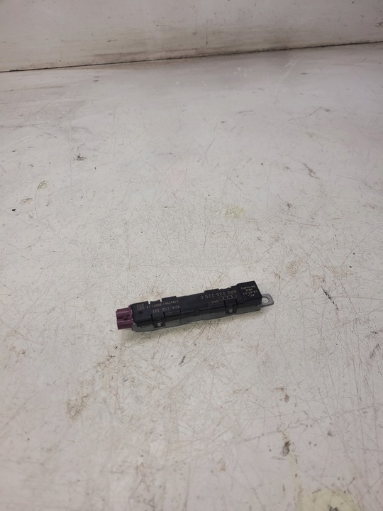 фото №1, Wzmacniasz антенный audi q5 8r 8r0035225c