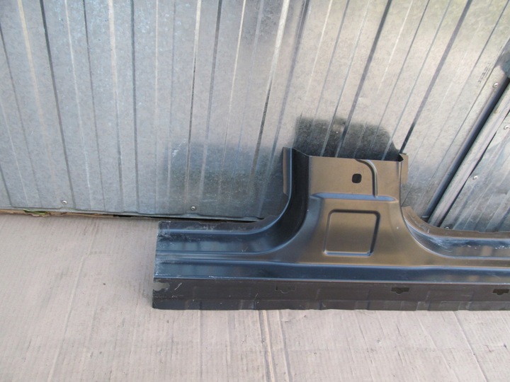 фото №3, C класс w204 правые порог стойка обшивка