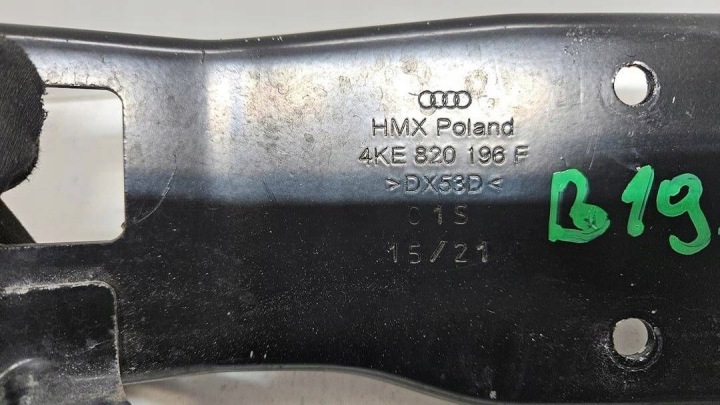 фото №8, Audi e-tron 4ke 18-22 кріплення провід камери двигуна