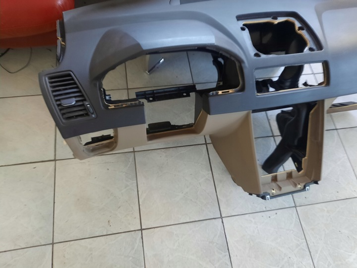 фото №5, Консоль панель volvo xc90 2007-2014 коричневый бежевая