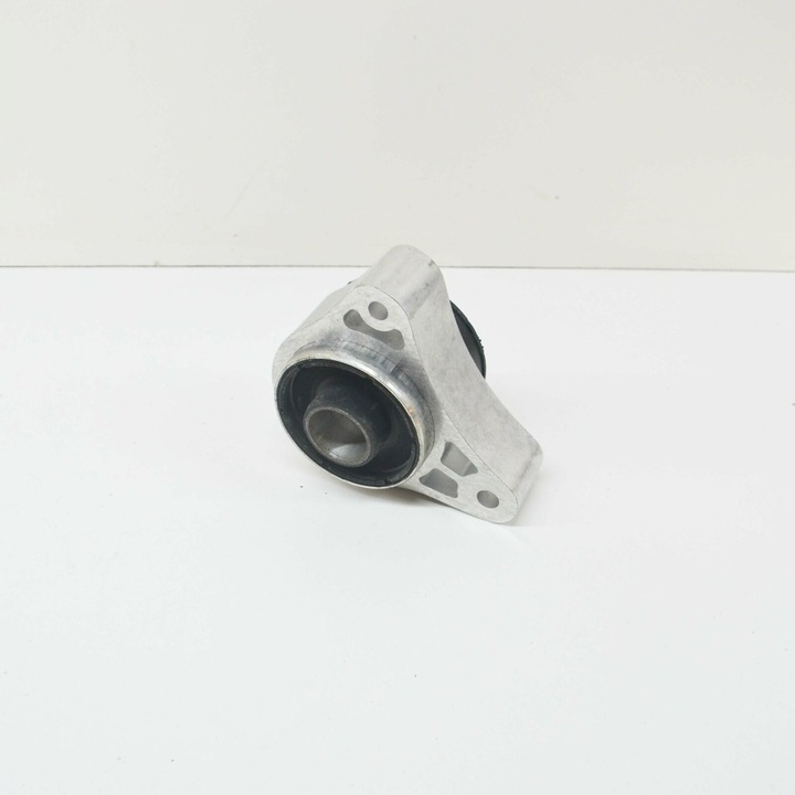 фото №7, Porsche panamera 971 передний left lower arm bushing 971407183d