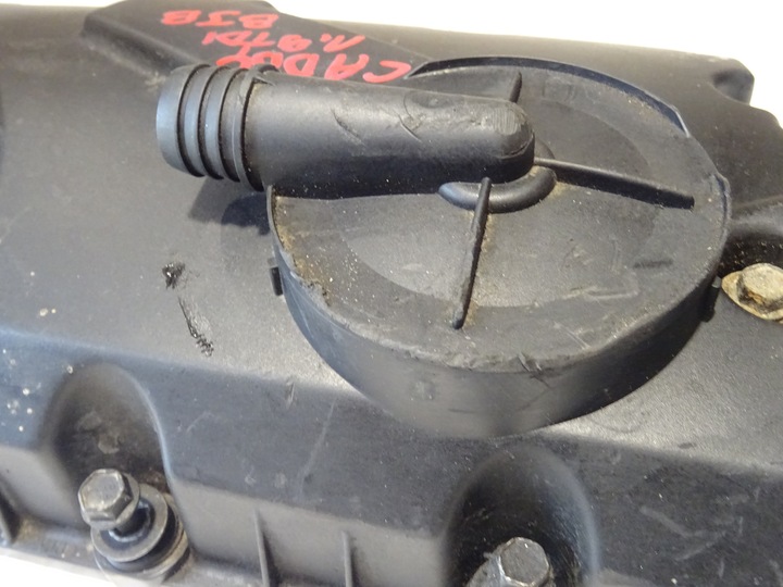 фото №5, Корпус крышка клапанов vw caddy iii 3 2k0 03-10 1.9 tdi bjb 038103469