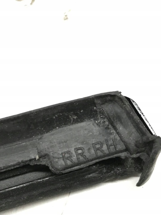 фото №7, Молдинг накладка задніх правих двері volvo xc90 ii 31845555