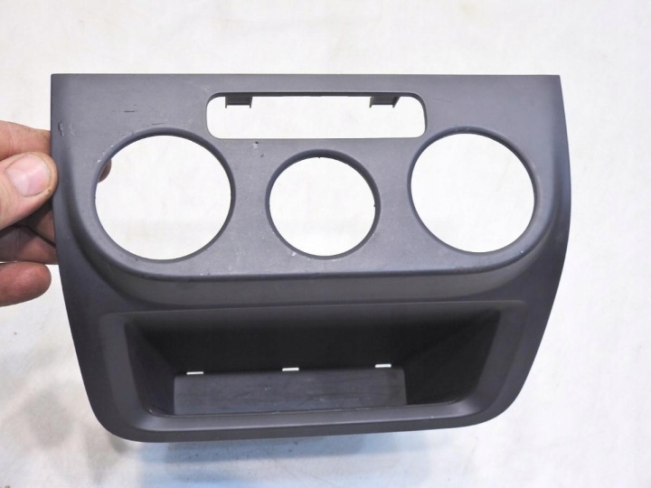 фото №9, Рамка защита панель vw golf v plus 5m0819075