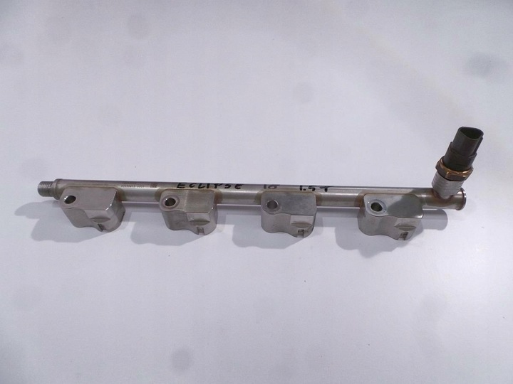 фото №1, Mitsubishi eclipse cross 1.5 2019 планка впрыскивающий