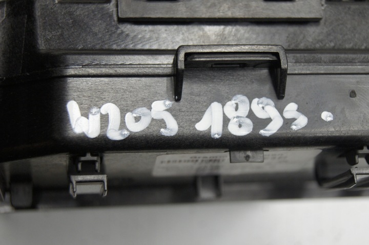 фото №9, Підлокітник w205 c-klasa sedan