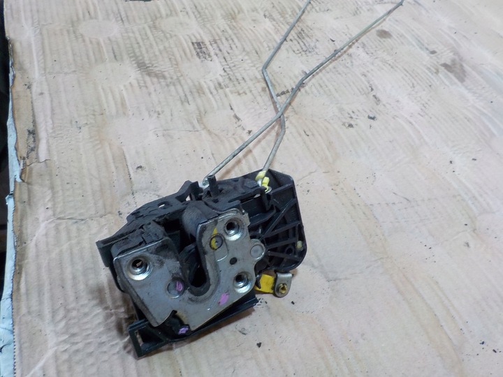 фото №4, Dacia logan ii 1.2b замок левая задние дверь