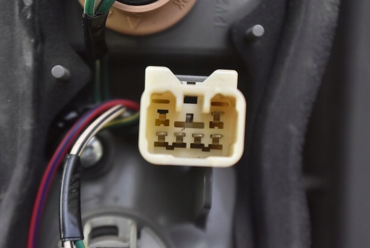 фото №7, Лампа правая зад задняя toyota corolla e12 универсал рестайлинг 03-07