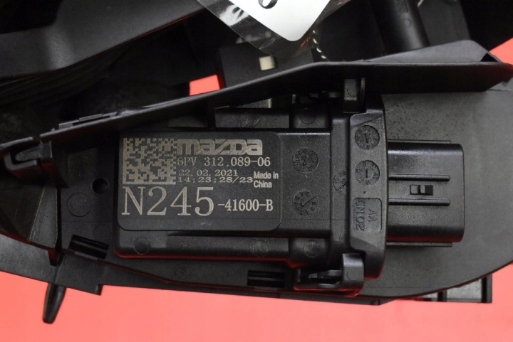 фото №6, Потенціометр педаль газу n245-41600-b mazda mx5 mx-5 4 iv 2.0 184 km 18-24