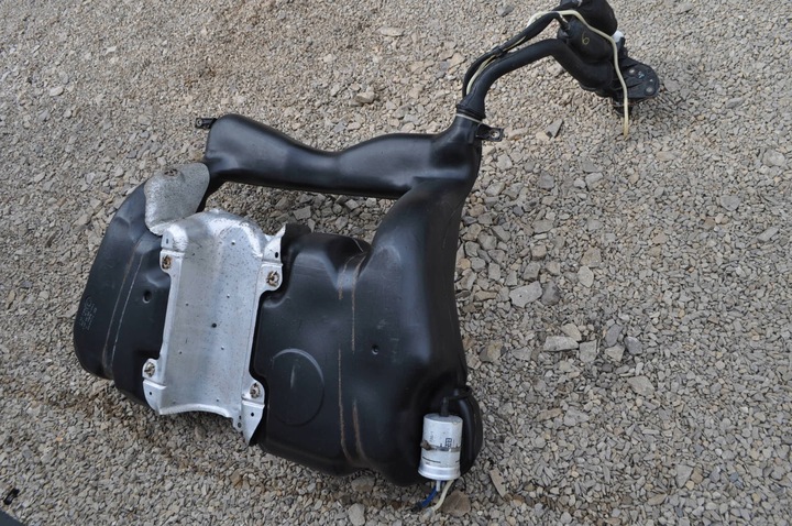 фото №8, Бак топлива audi tt 8n 1.8t quattro bez osprz.