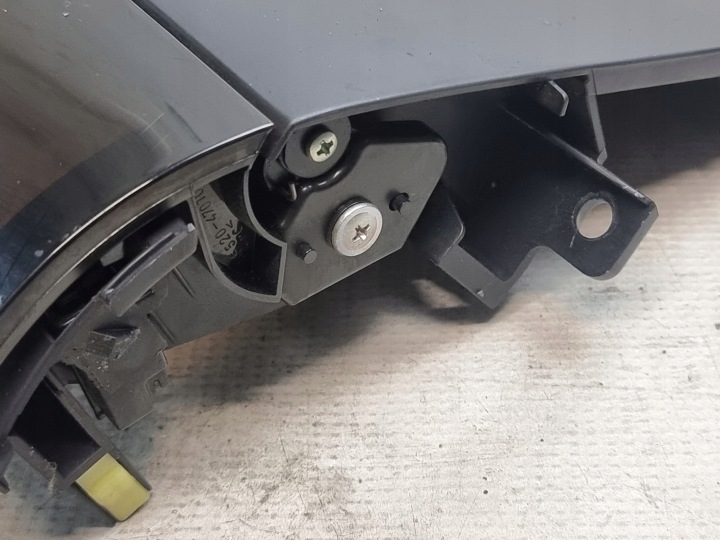 фото №7, Бардачок панелі кришка oem номер 55420-47010 toyota prius ii 08r