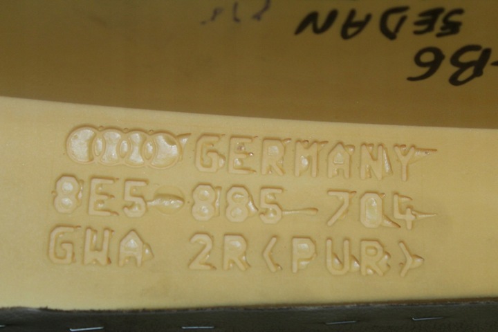 фото №8, Боковина задней сиденья правый 8e5885704 a4 b6 sedan