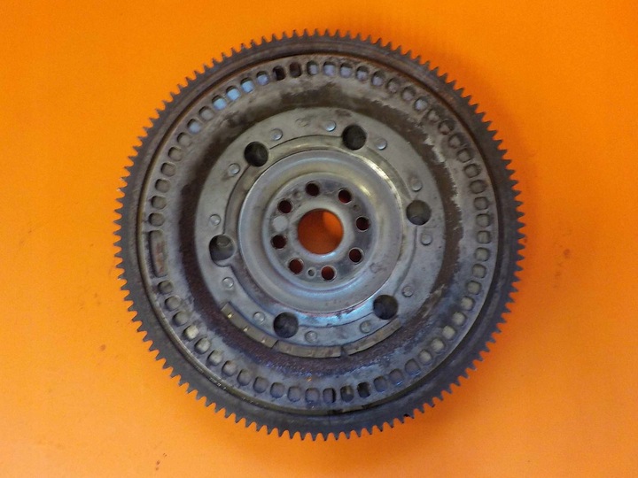 фото №16, Колесо маховики luk 415 0647 10