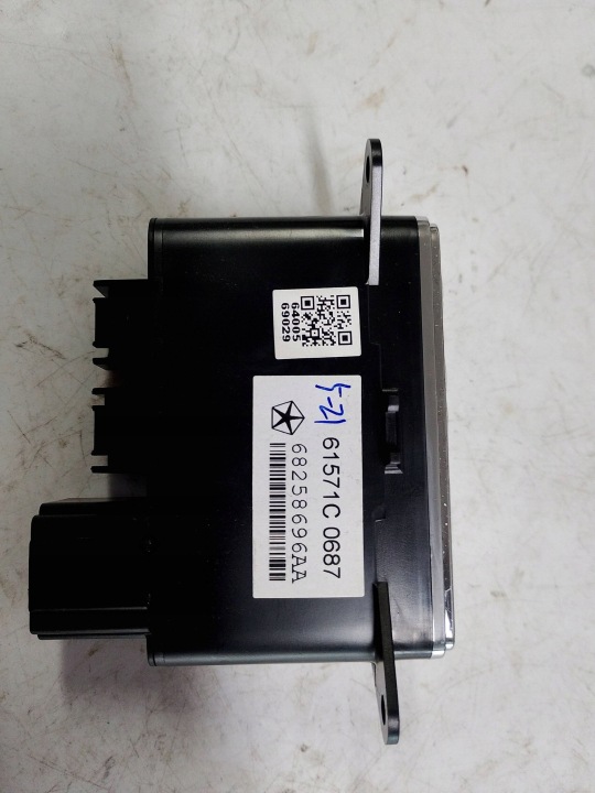 фото №6, Jeep port гнездо usb aux 68258696aa европа