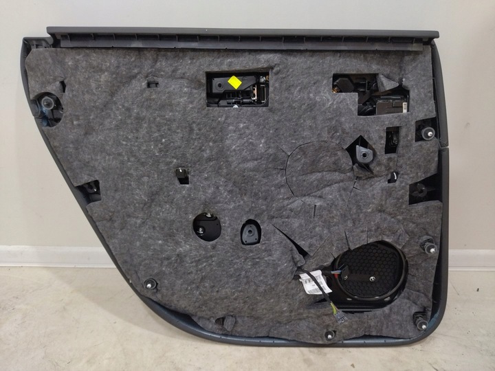 фото №14, 4h0868068 боковина двері зад праві bose audi a8 d4