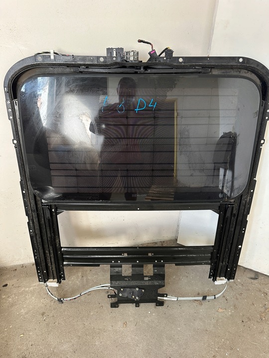 фото №1, Люк audi a8 d4 солнечный 4h0877041b