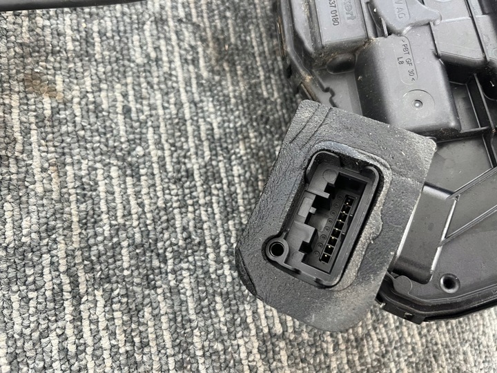 фото №10, Vw golf vii 7 1.6tdi 2018r замок двері лівий зад оригінал європа