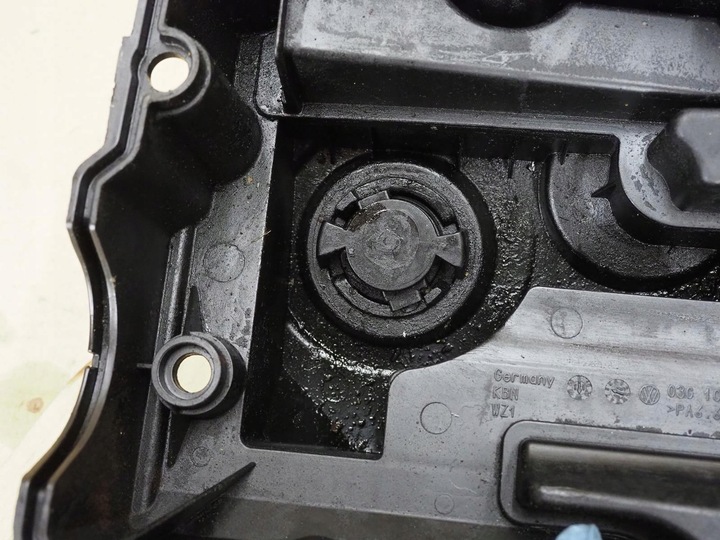 фото №15, Кришка клапанів vw passat b6 audi 2.0tdi 03g103469g