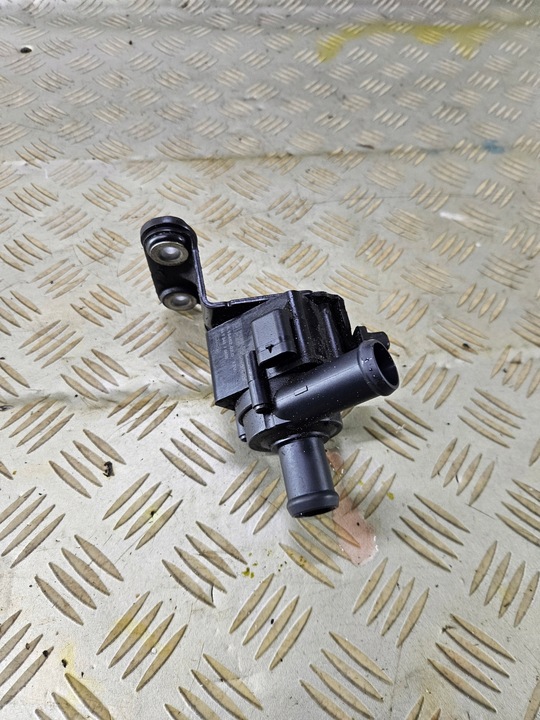 фото №1, Помпа циркуляции жидкости ford mondeo mk5 focus mk3 c max mk2 kuga 2 1.5 ecoboost