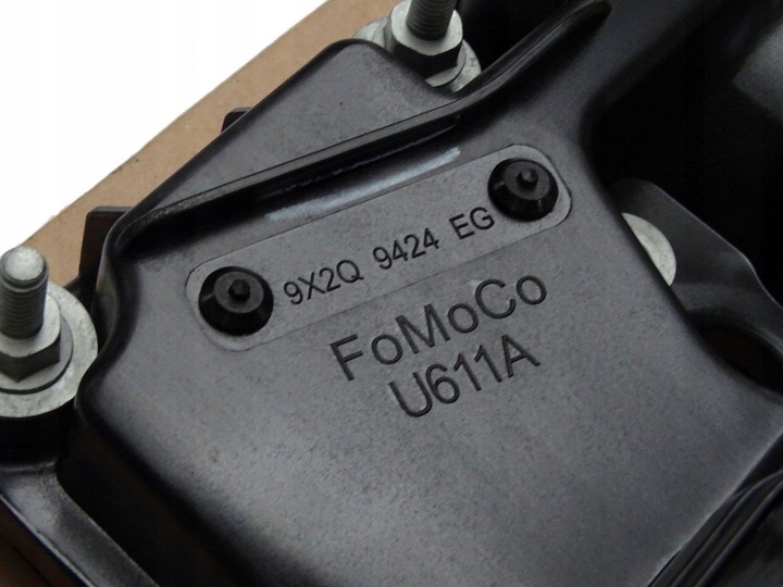 фото №7, Discovery 4 2010- 3.0 tdv6 крышка коллектор всасывающий