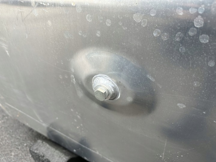 фото №6, Новий aluminiowy бак пального mercedes benz actros mp2/3 990l a9344700901