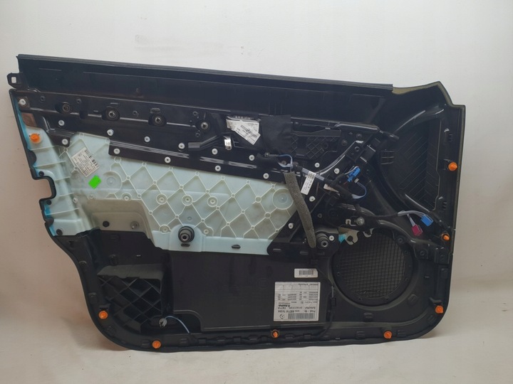 фото №7, Mercedes c-klasa w204 рестайлинг обивка дверь перед