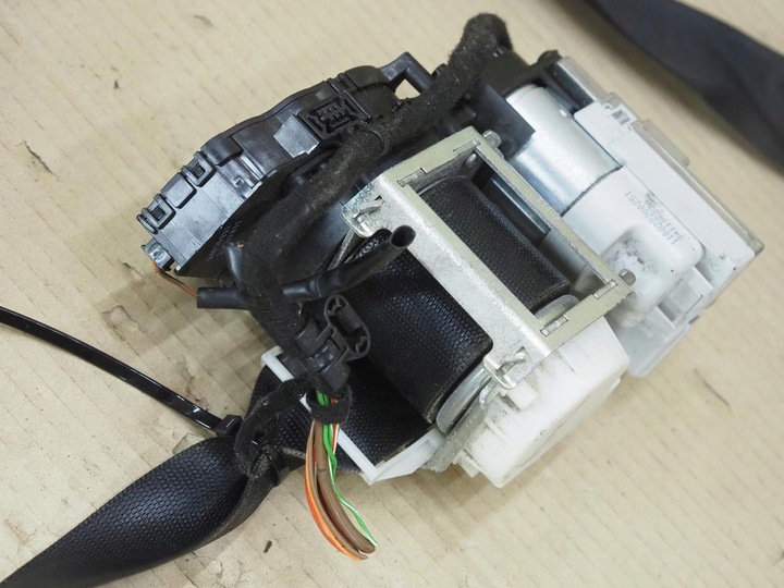 фото №7, Pas безпеки праві перед mercedes s клас w 221 2218609885