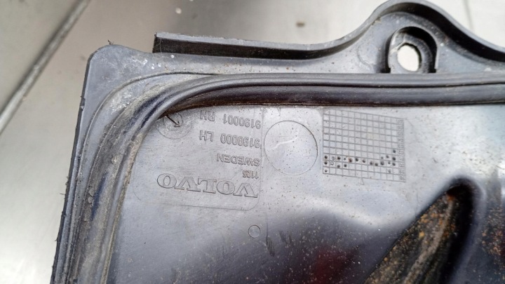 фото №8, Панель під лобовим склом volvo s60 v70 ii 9190000 9190001