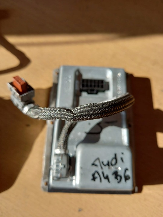 фото №4, Audi vw skoda преобразователь модуль ксенон 73160057k-31-02 правая, левая