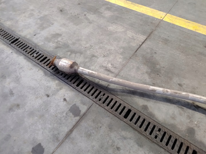 фото №12, Hyundai tucson iv 21- глушитель труба выхлоп средний конечный 2.5 usa 4x4