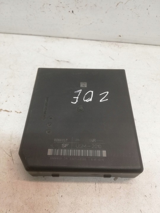 фото №2, Renault zoe 2013 рамка / модуль предохранителей