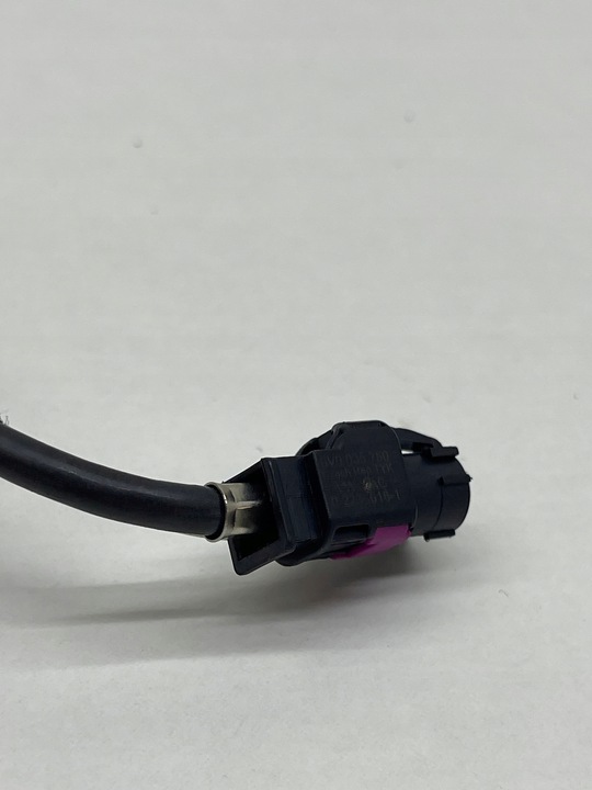 фото №10, Audi volkswagen seat skoda штекер разъём соединитель + шланг 8v0035750