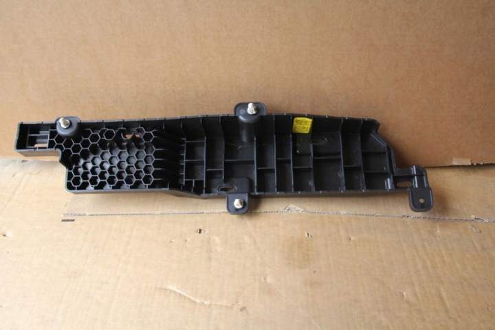 фото №6, Кронштейн підлоги багажника vw atlas cross sport 3cm853587a 3cm853588a